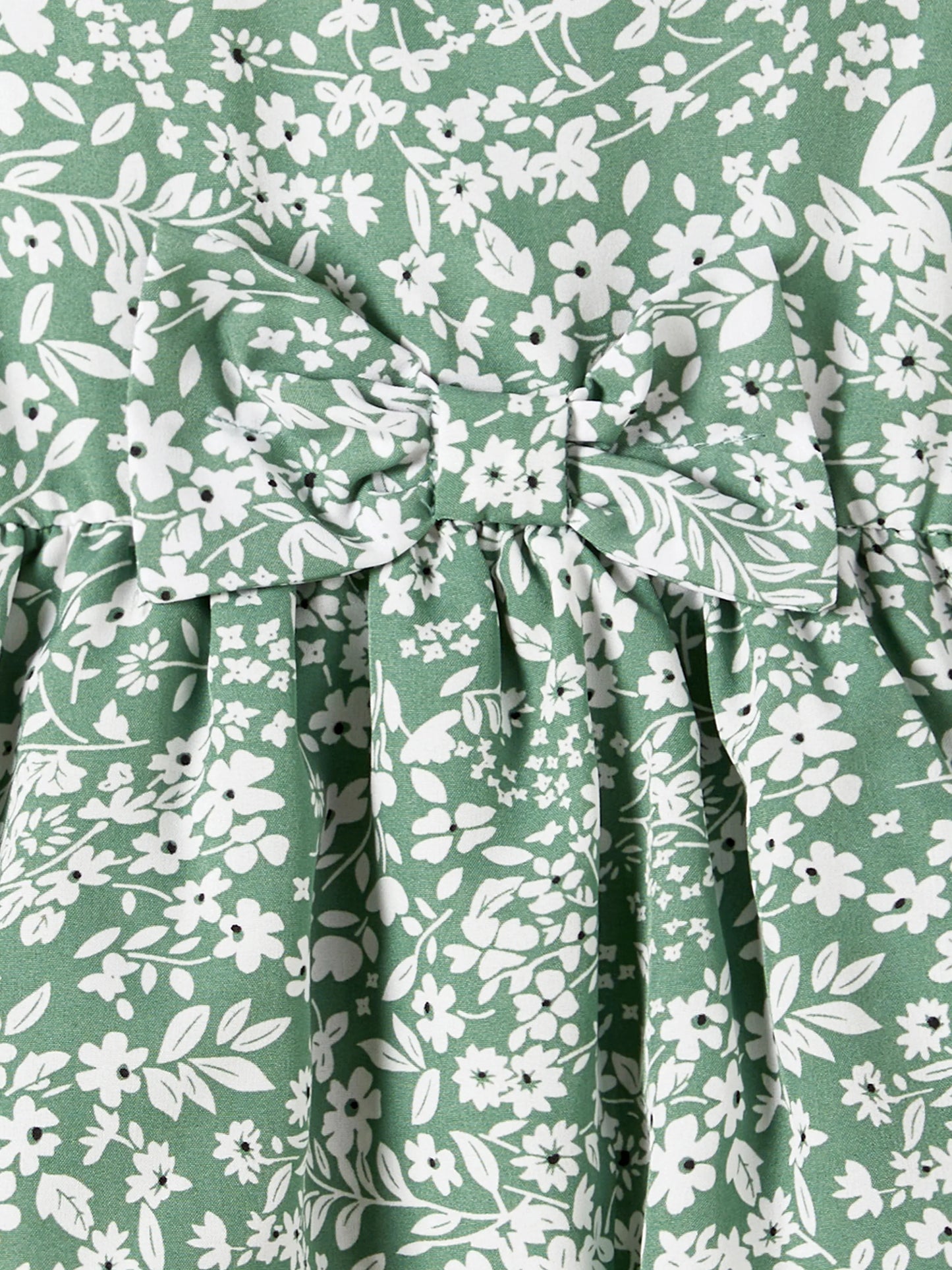 Elegant Broken Flower Matching Outfits for Family, Smocking Design, Medium Thickness Green