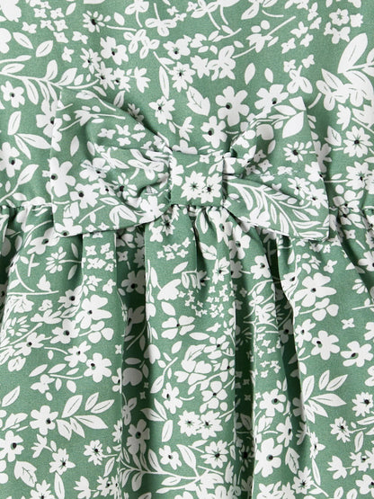 Elegant Broken Flower Matching Outfits for Family, Smocking Design, Medium Thickness Green
