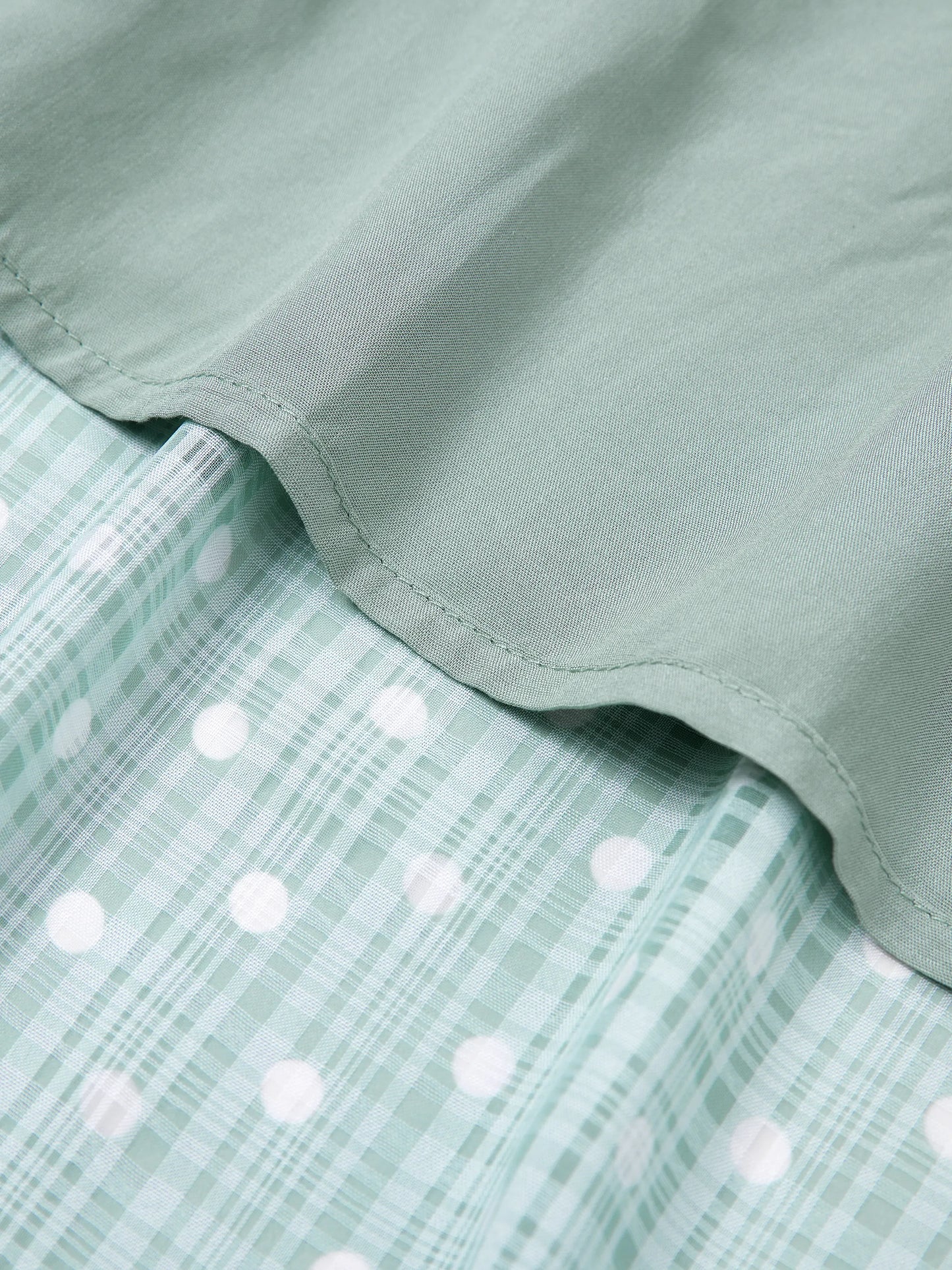 Family Matching T-Shirt & Dress Set Polka Dot Puff-sleeve Dress for Mom, Daughter & Baby, Color Block Cotton Tee for Dad & Son, Perfect for Family Outings & Photos Light Green
