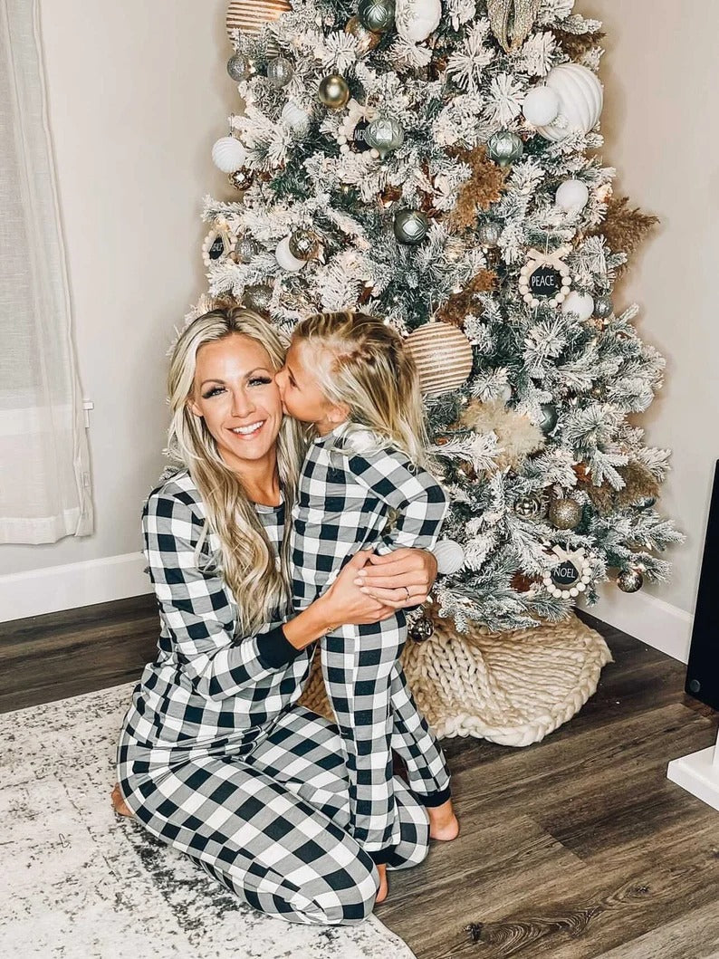 Mommy And Me Christmas Plaid Pajamas Long Sleeve Sleepwear Set